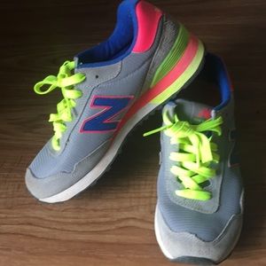 New balance tennis shoes.